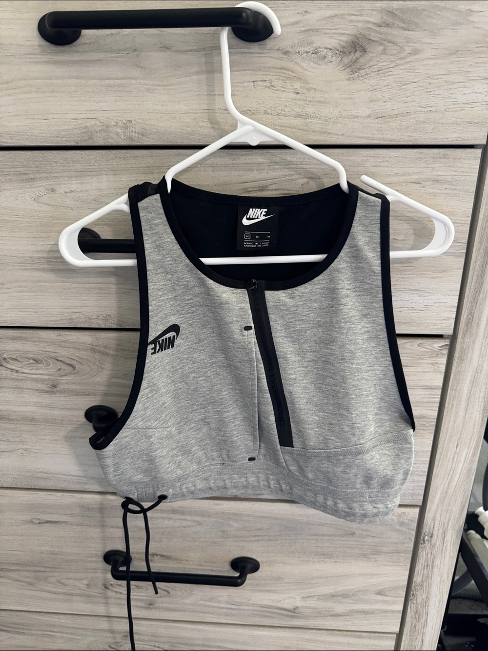 Nike top